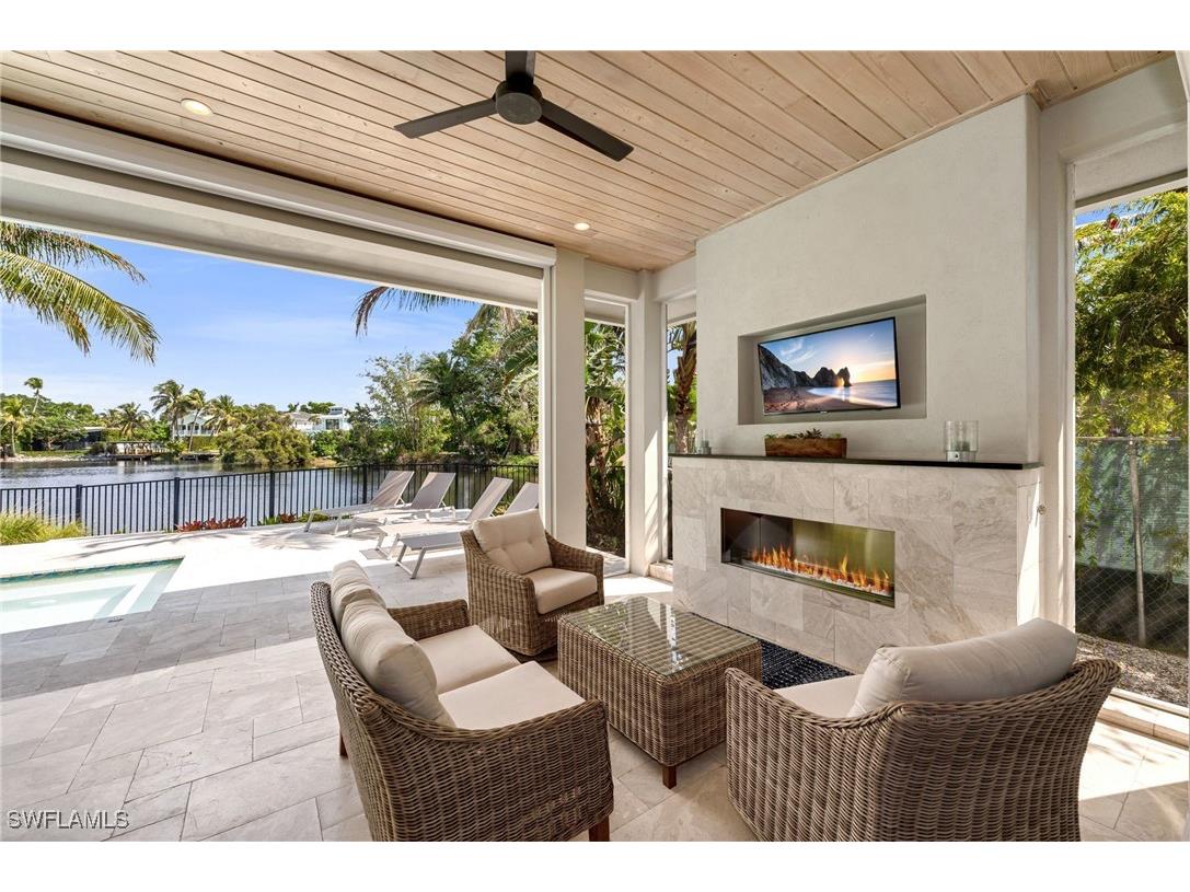 1050 11th Street N Naples FL 34102 225019576 image10