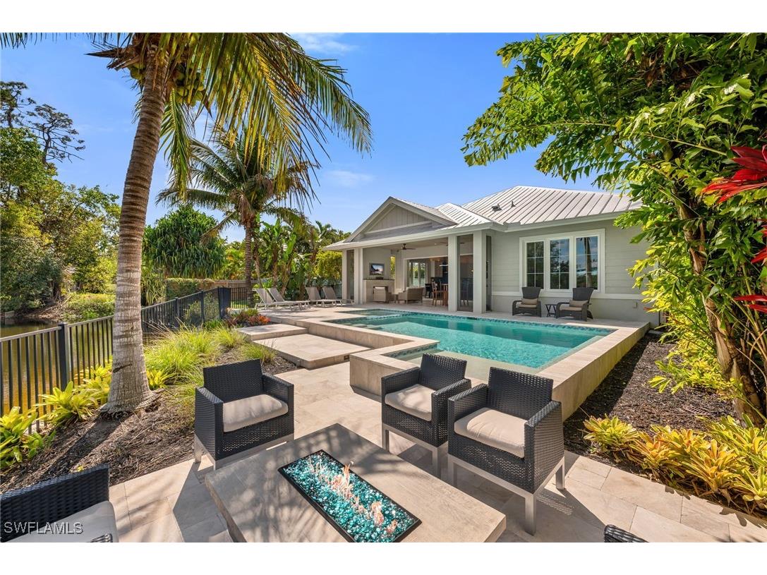 1050 11th Street N Naples FL 34102 225019576 image2