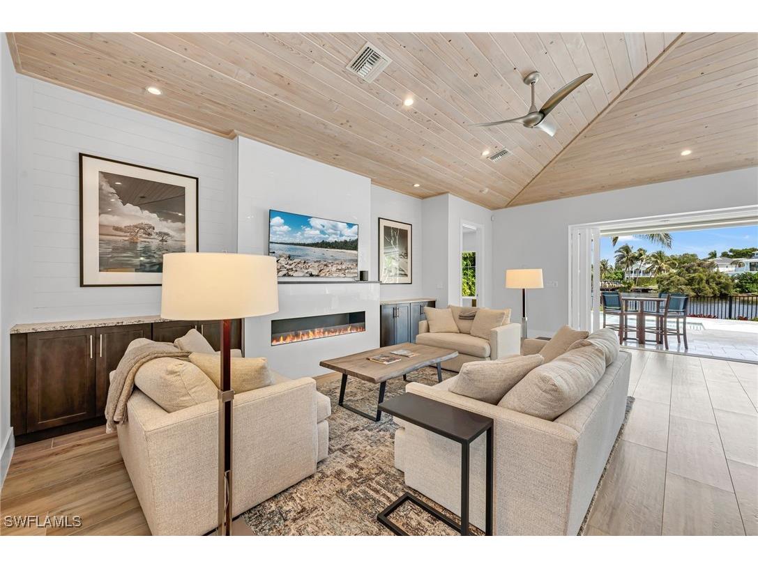 1050 11th Street N Naples FL 34102 225019576 image6