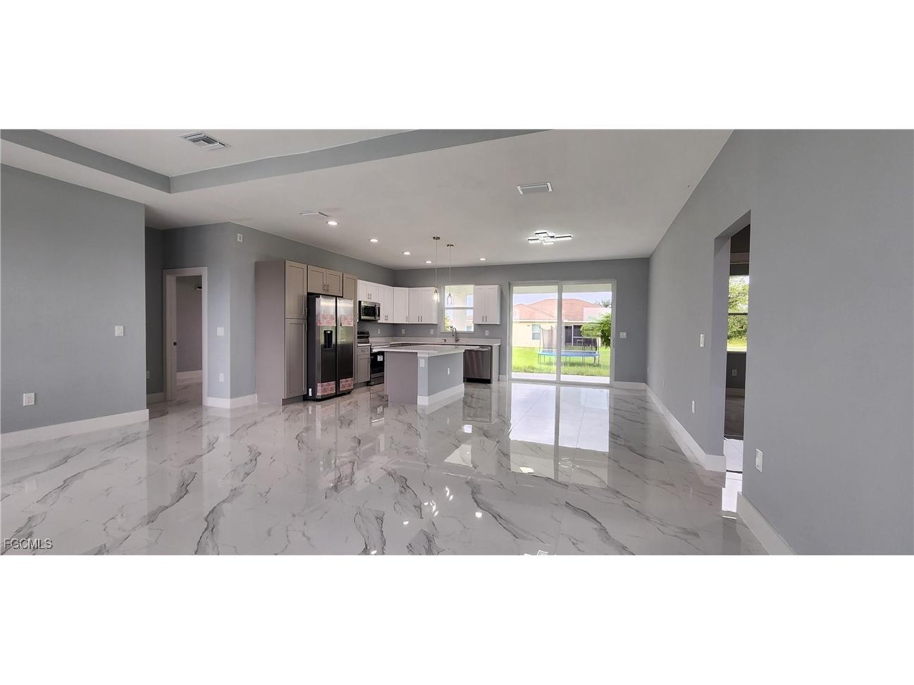 1050 Eisenhower Boulevard Lehigh Acres FL 33974 2025002986 image4