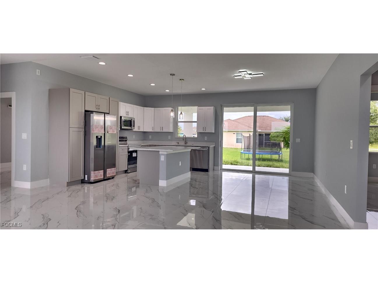 1050 Eisenhower Boulevard Lehigh Acres FL 33974 2025002986 image5