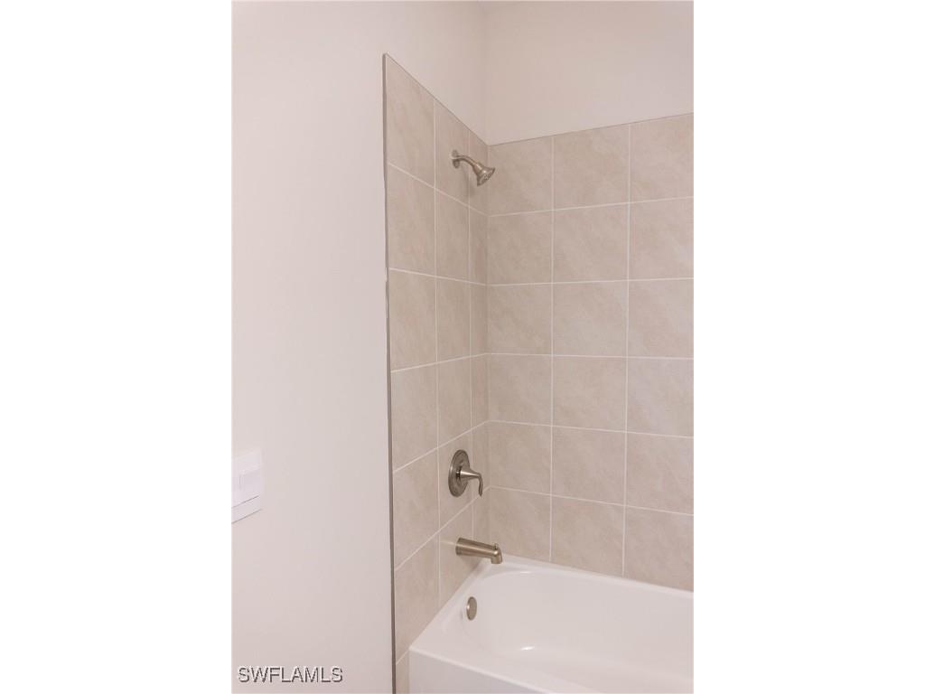 1050 Enbrook Loop Naples FL 34114 225045256 image16