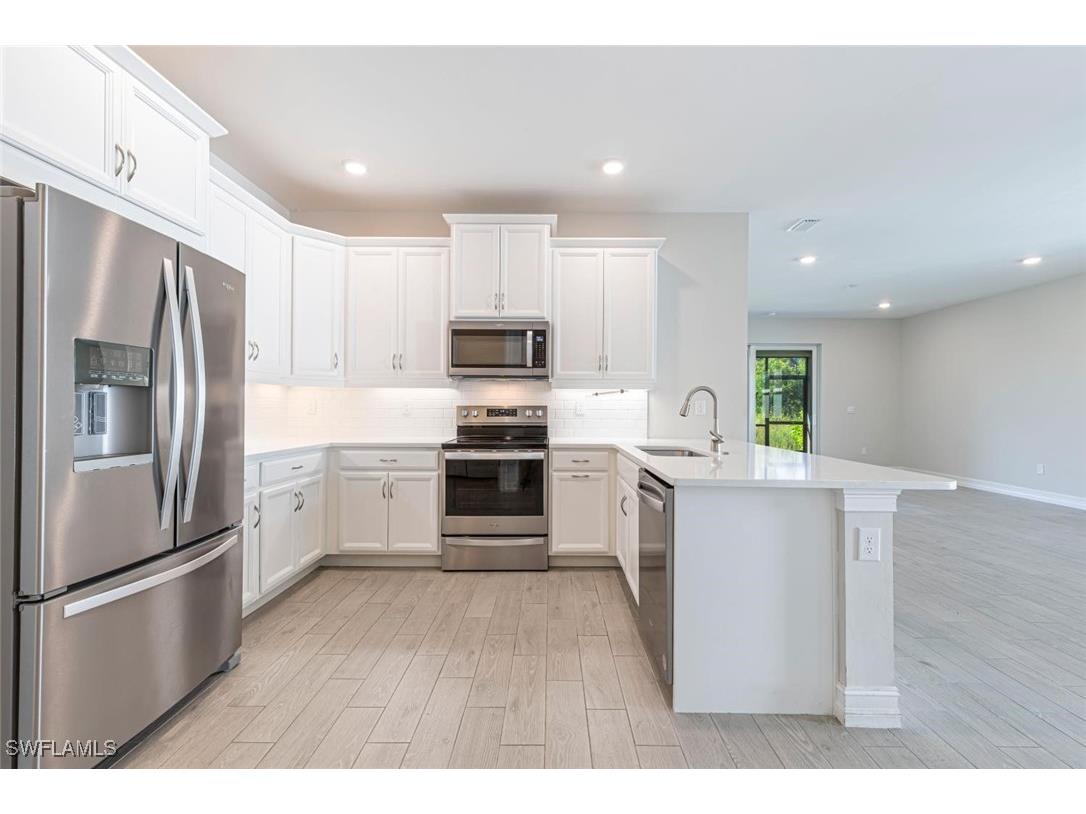 1050 Enbrook Loop Naples FL 34114 225045256 image3