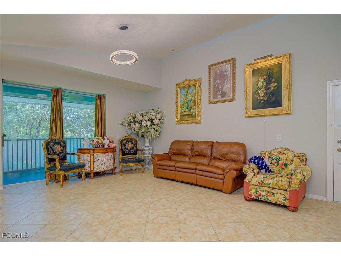 1050 Hancock Creek South Boulevard #203 Cape Coral FL 33909 2025017730 image4