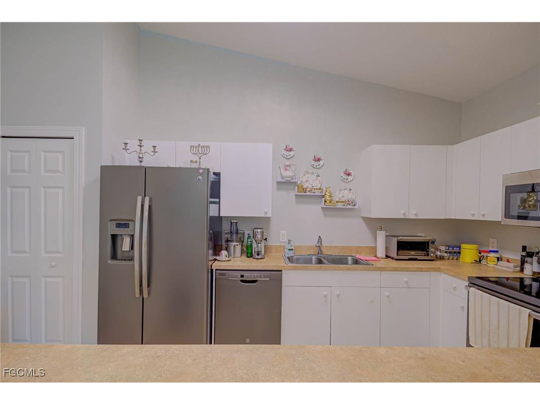 1050 Hancock Creek South Boulevard #203 Cape Coral FL 33909 2025017730 image7