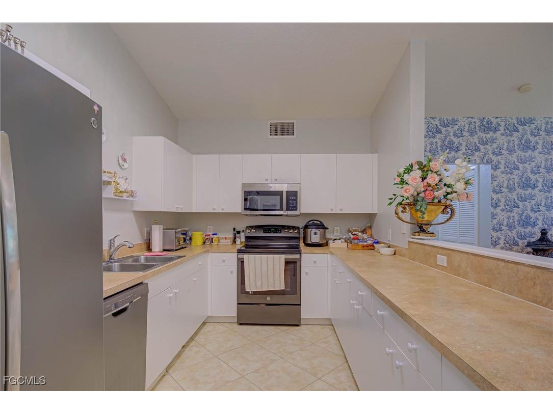 1050 Hancock Creek South Boulevard #203 Cape Coral FL 33909 2025017730 image8