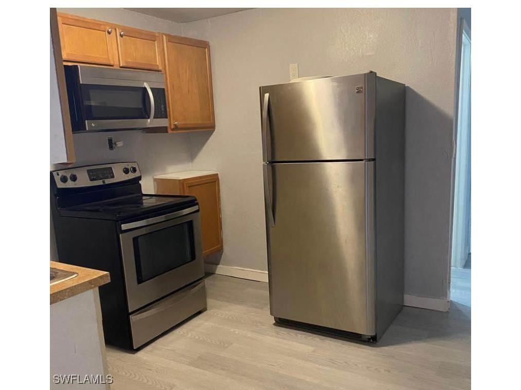 1050 SW 131 Avenue Miami FL 33184 224105086 image1