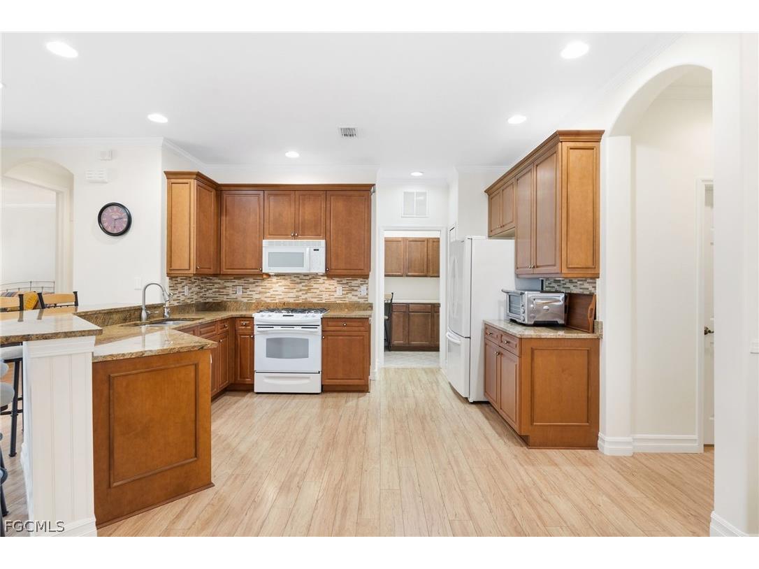 10505 Diamante Way Fort Myers FL 33913 2026013792 image5