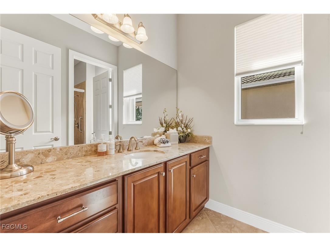 10507 Azzurra Drive Fort Myers FL 33913 2025018956 image16