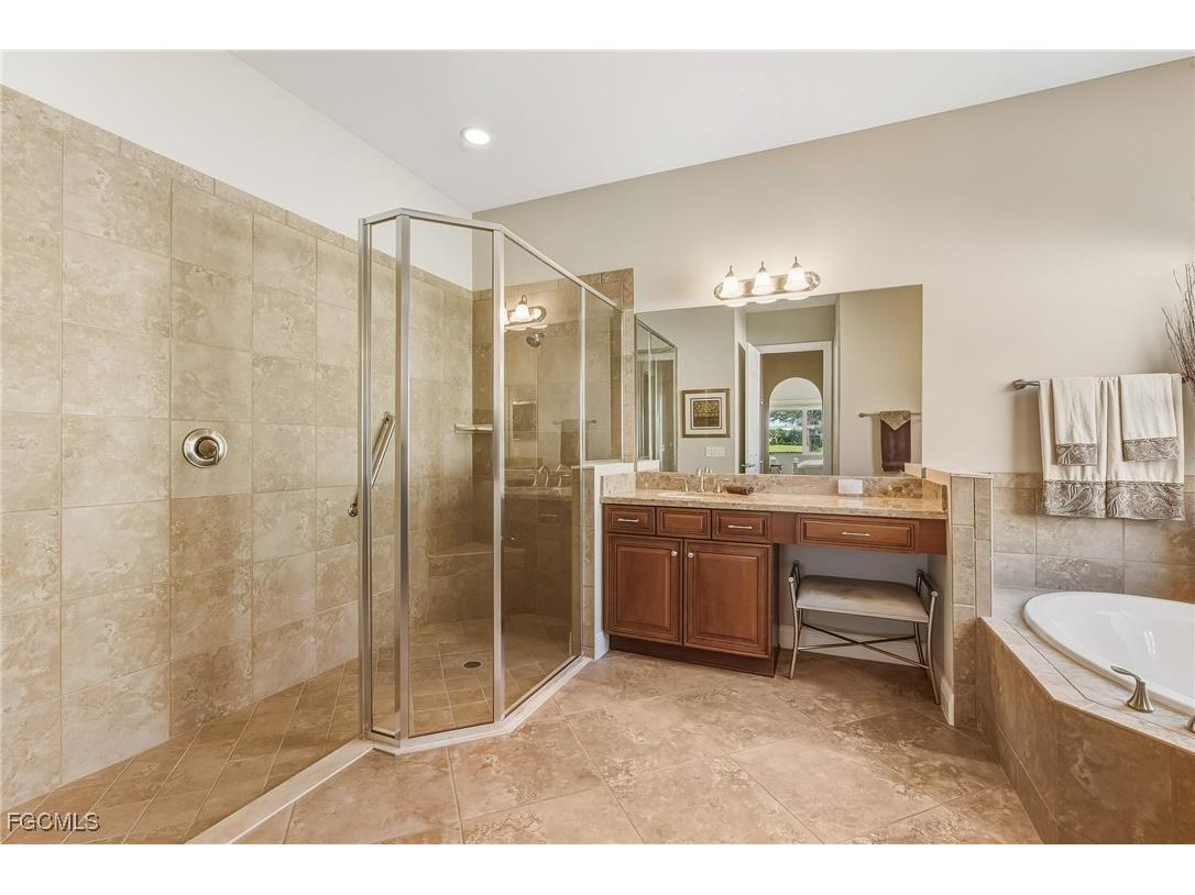 10507 Azzurra Drive Fort Myers FL 33913 2025018956 image17