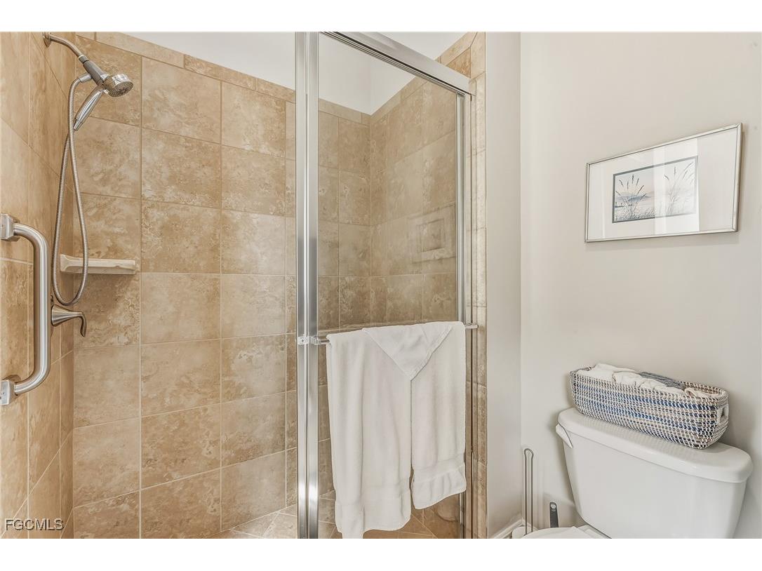 10507 Azzurra Drive Fort Myers FL 33913 2025018956 image19