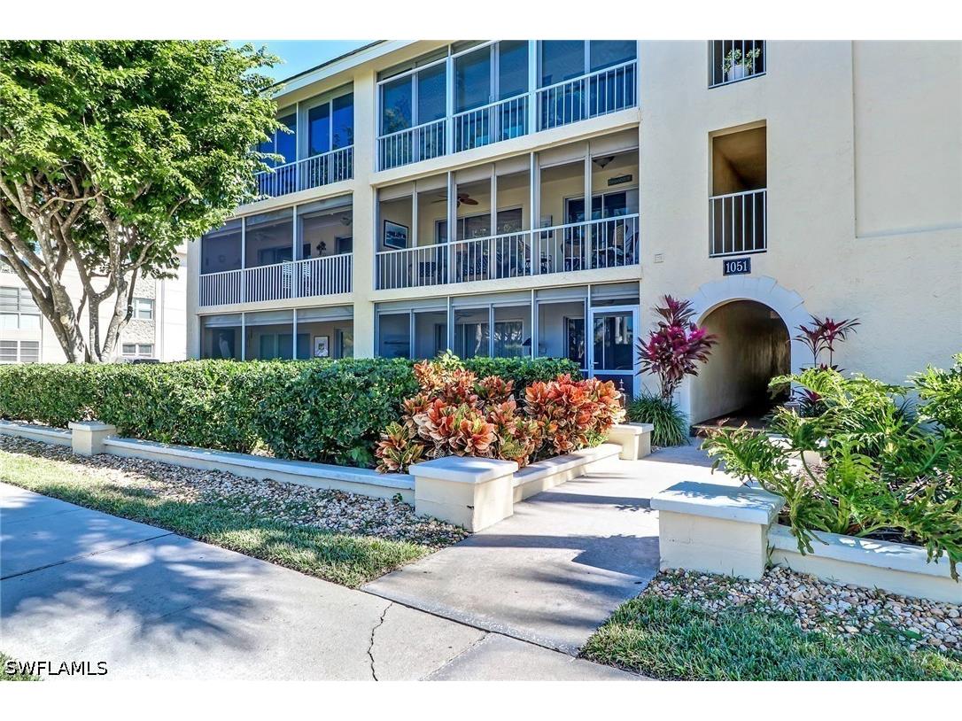 1051 3rd Street S #301 Naples FL 34102 226017342 image1