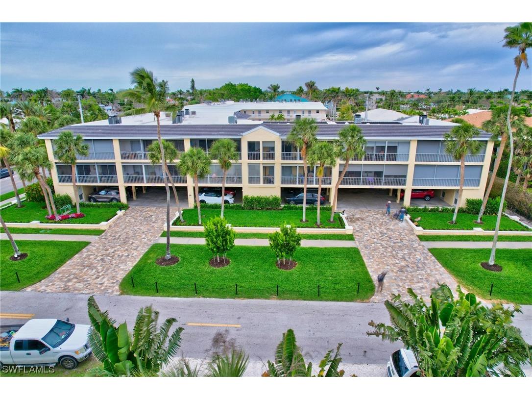 1051 3rd Street S #302 Naples FL 34102 223069803 image1