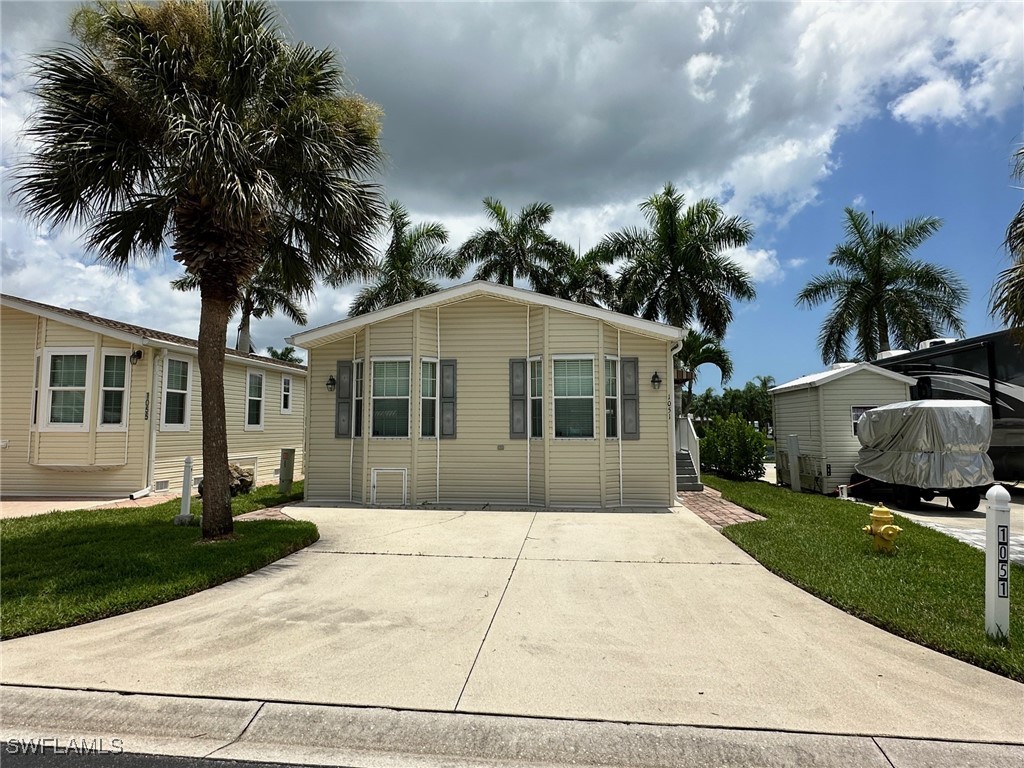 1051 Diamond Lake Circle Naples FL 34114 224064517 image1