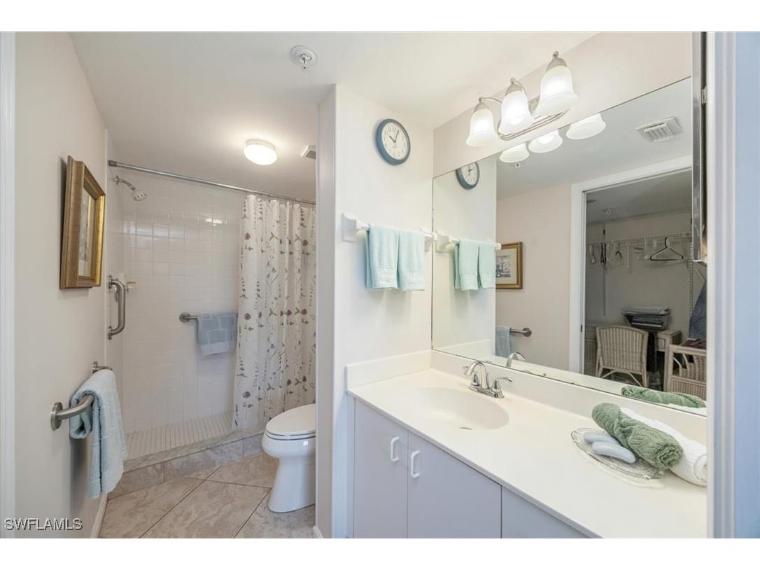 1051 Eastham Way #B107 Naples FL 34104 225066235 image17