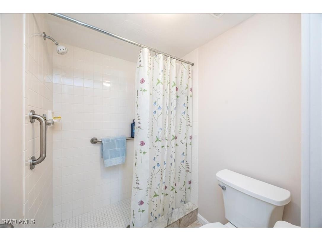 1051 Eastham Way #B107 Naples FL 34104 225066235 image18