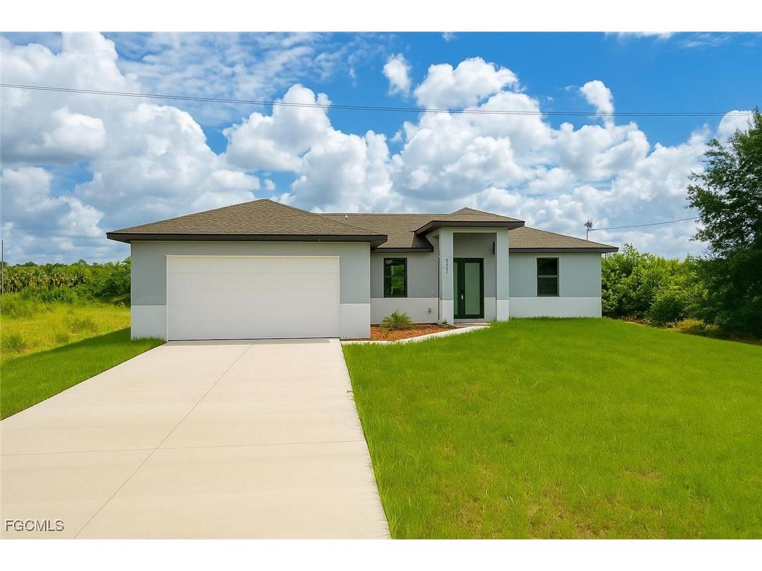 1051 Eisenhower Boulevard Lehigh Acres FL 33974 2025022769 image1