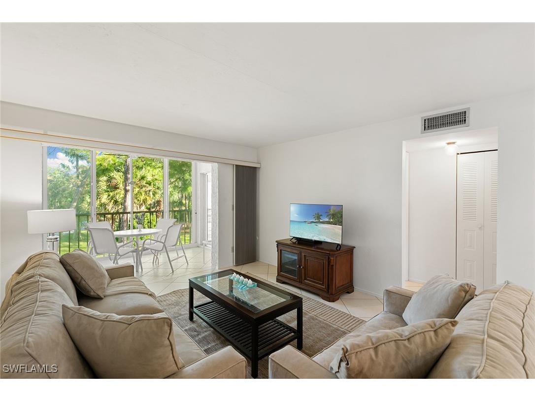 1051 Foxfire Lane #205 Naples FL 34104 225083869 image5