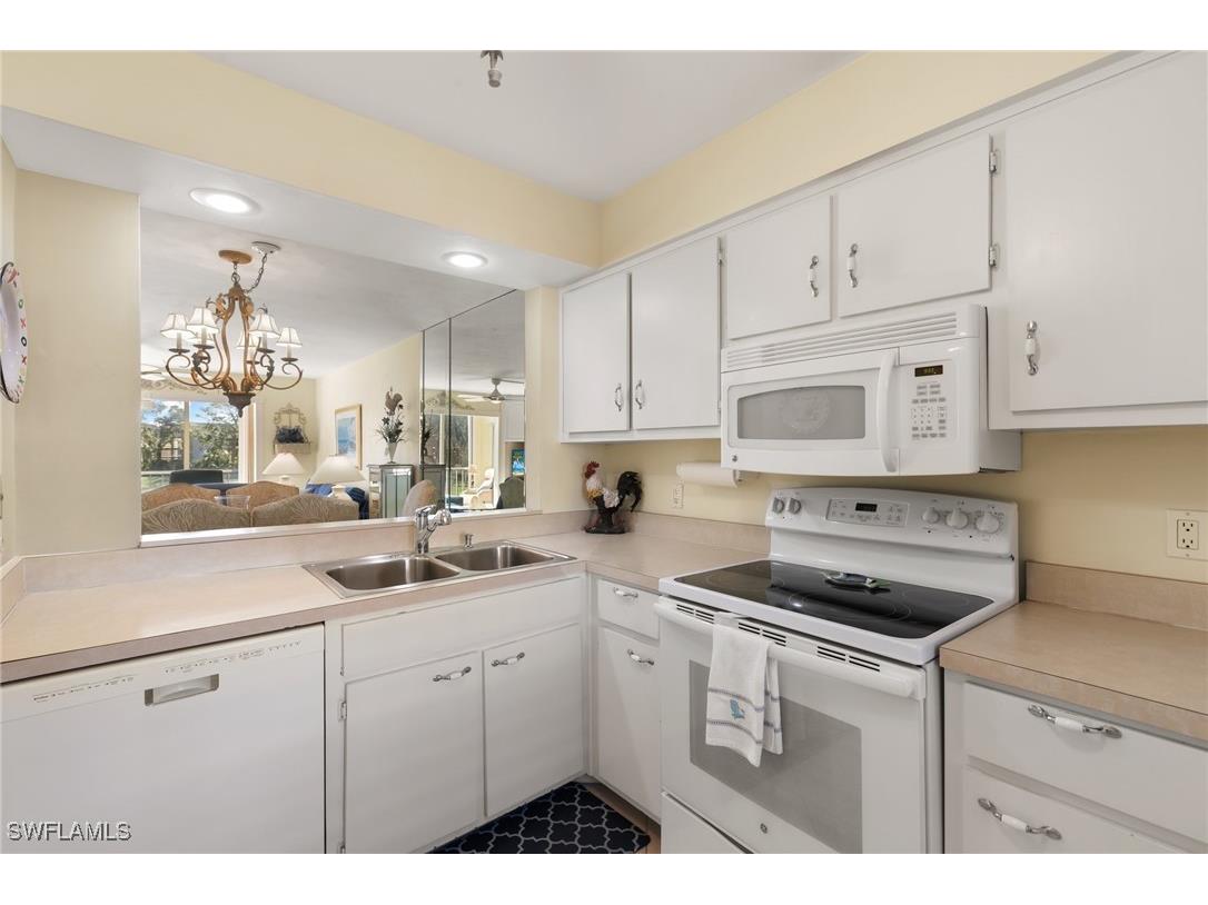 1051 Foxfire Lane #206 Naples FL 34104 225068622 image8