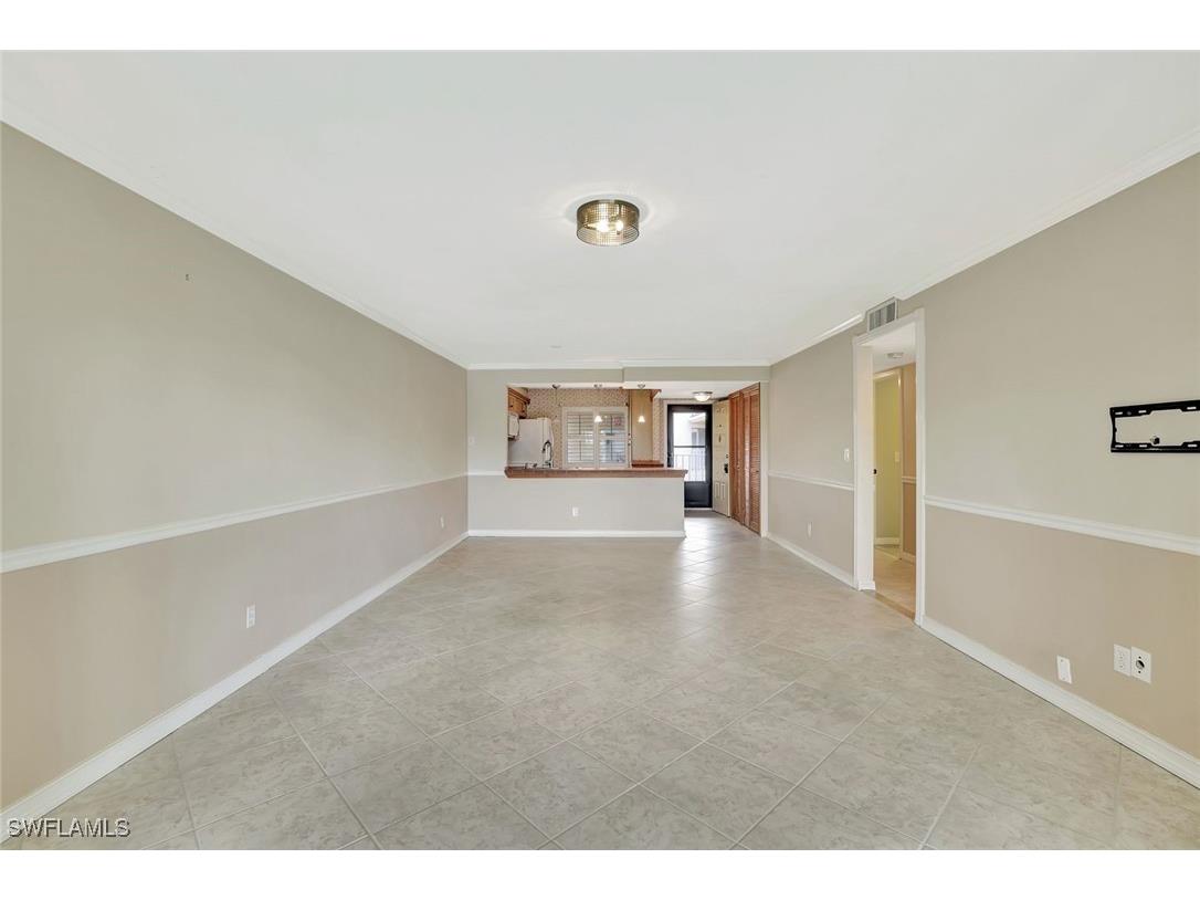 1051 Foxfire Lane #309 Naples FL 34104 225052939 image3