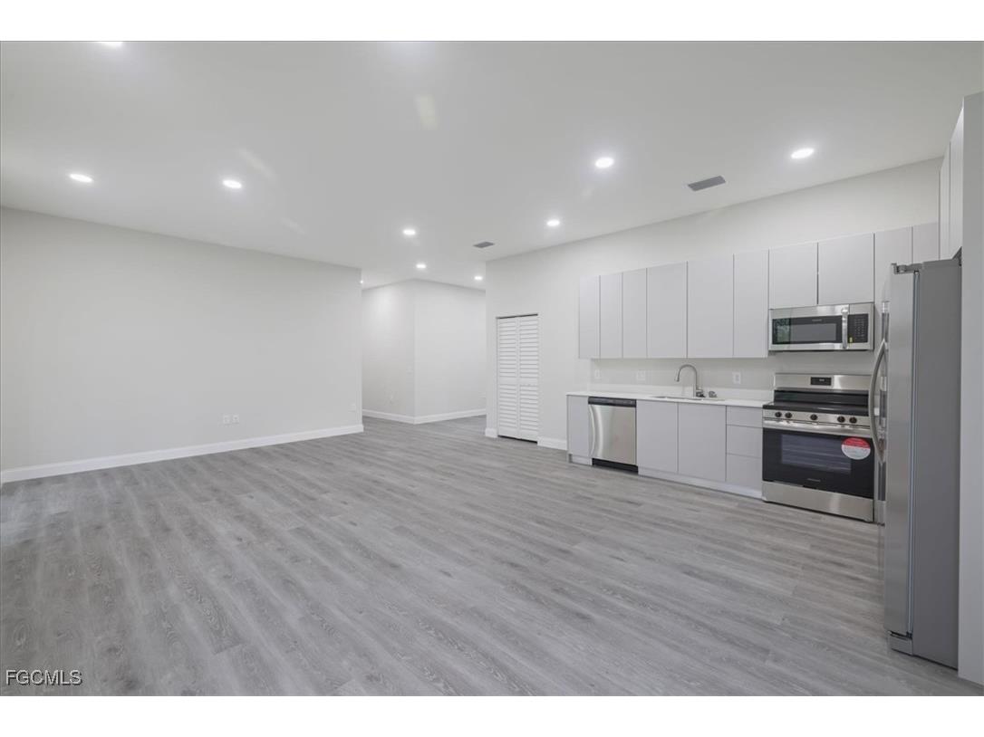 1051 Milwaukee Boulevard Lehigh Acres FL 33974 225062293 image4