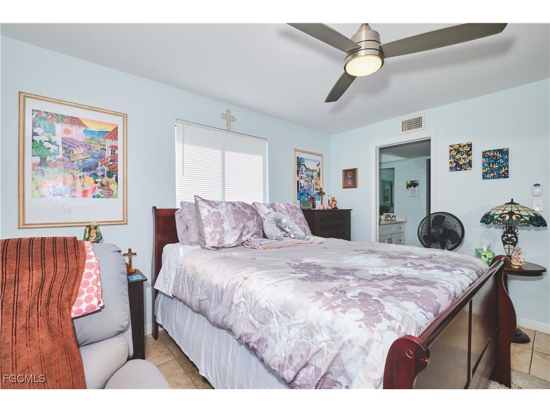 1051 Palm Avenue #117 North Fort Myers FL 33903 2025022685 image19