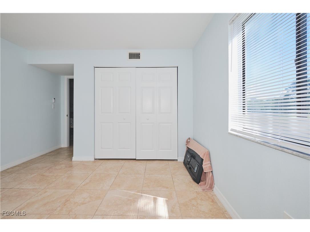 1051 Palm Avenue #117 North Fort Myers FL 33903 2025022685 image26