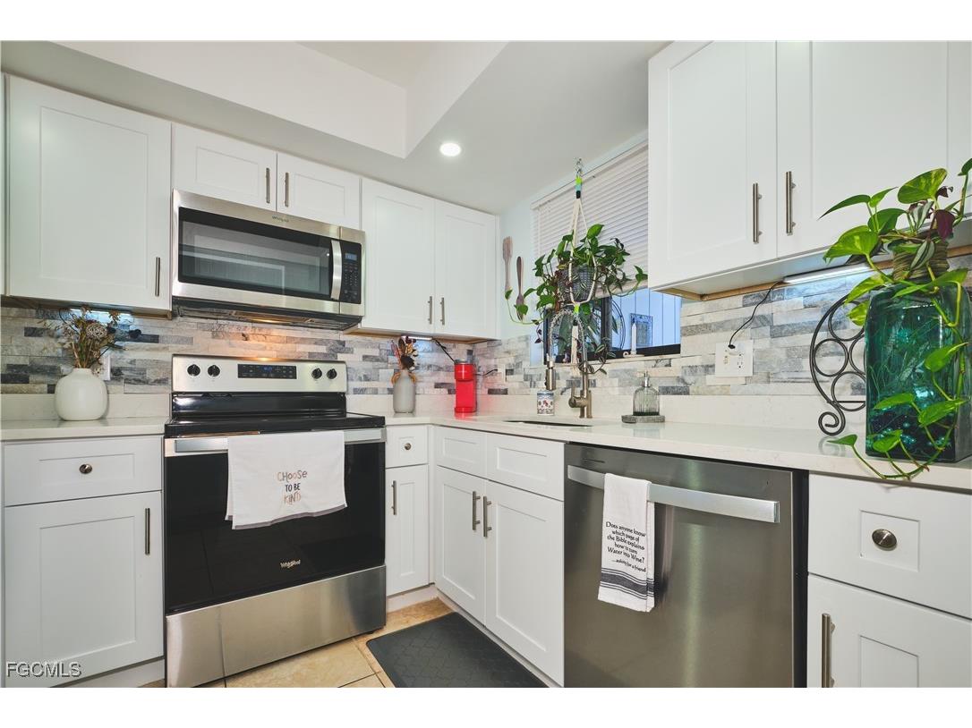 1051 Palm Avenue #117 North Fort Myers FL 33903 2025022685 image8