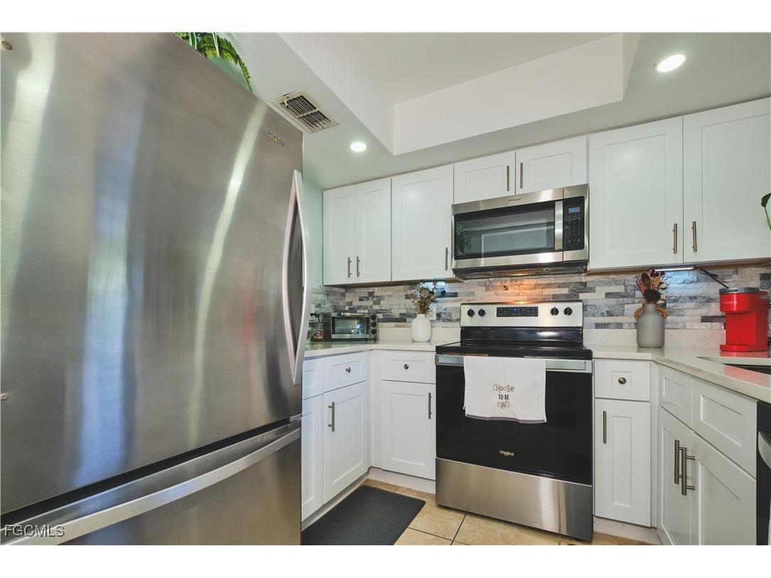 1051 Palm Avenue #117 North Fort Myers FL 33903 2025022685 image9