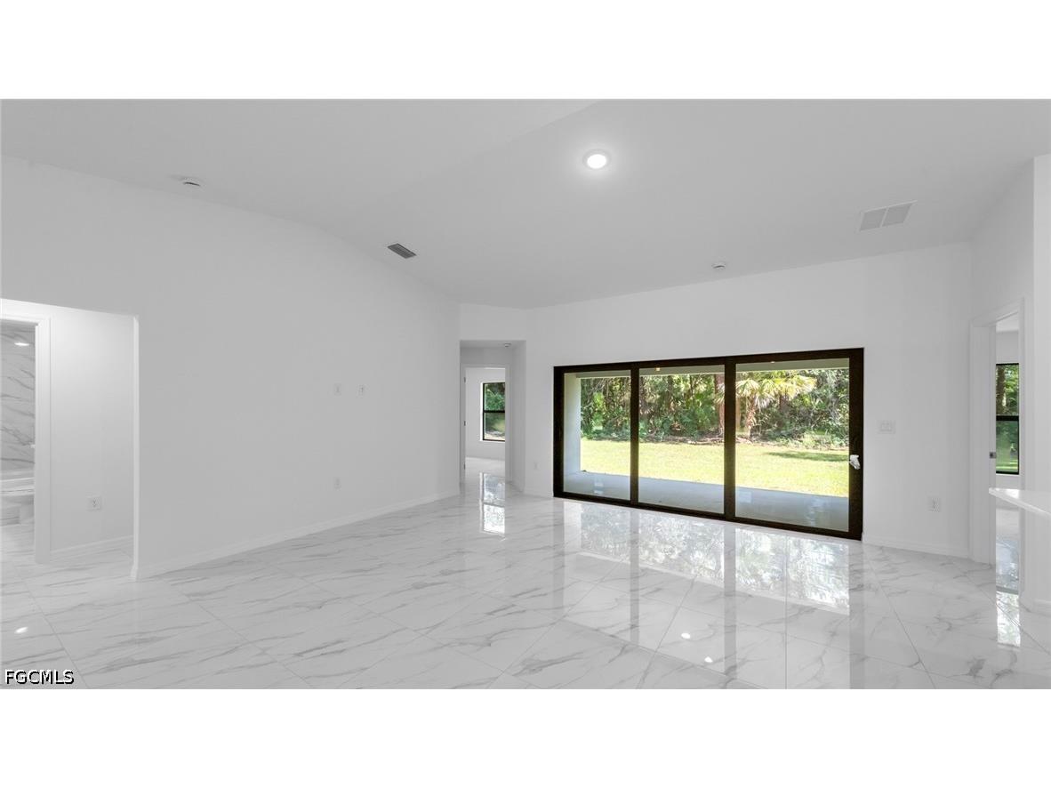 1051 Sentinela Boulevard Lehigh Acres FL 33974 2026027544 image5