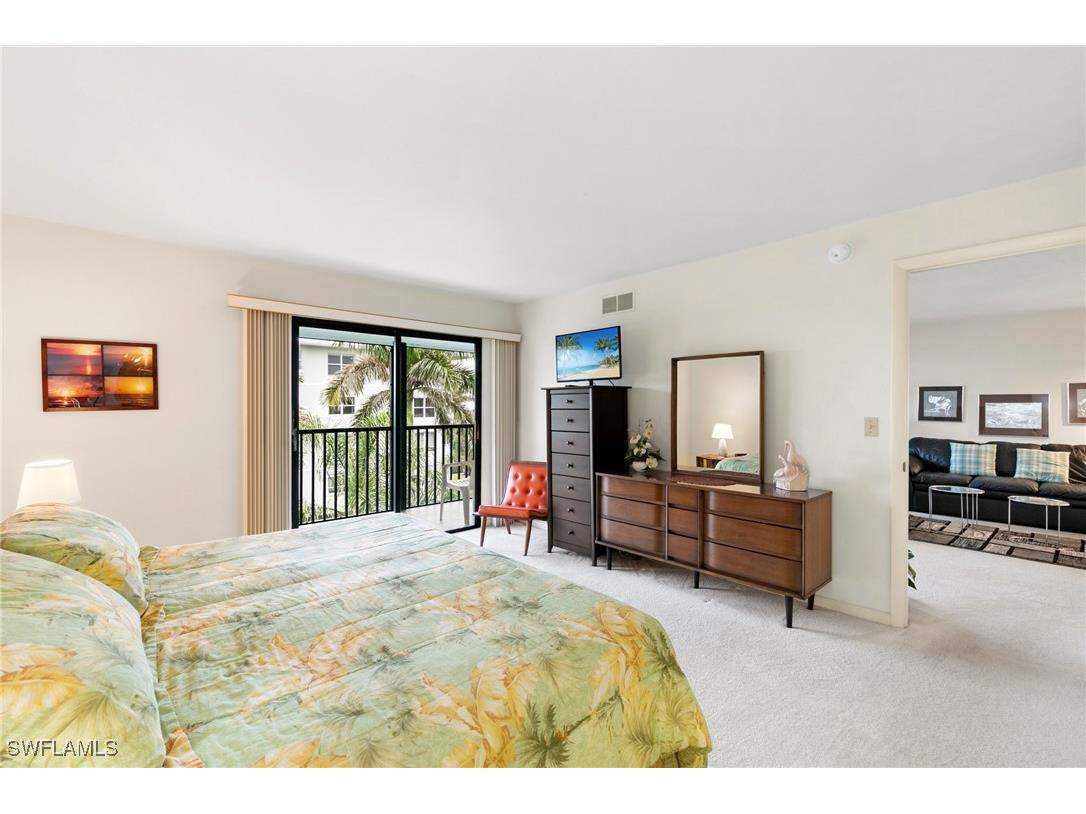 1051 Swallow Avenue #301 Marco Island FL 34145 225026931 image15