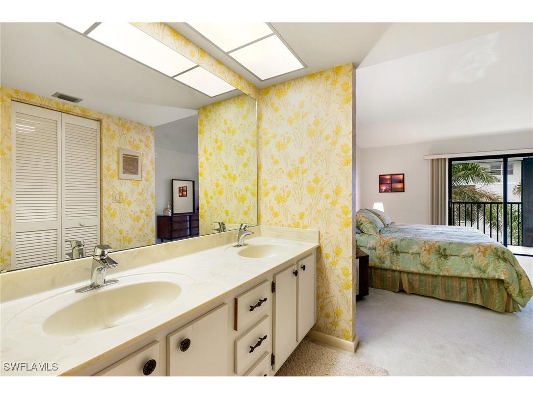 1051 Swallow Avenue #301 Marco Island FL 34145 225026931 image17