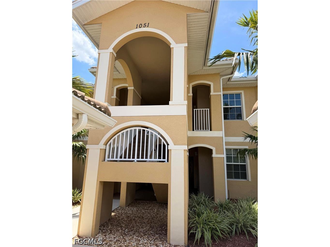 1051 Winding Pines Circle #105 Cape Coral FL 33909 2026020989 image1