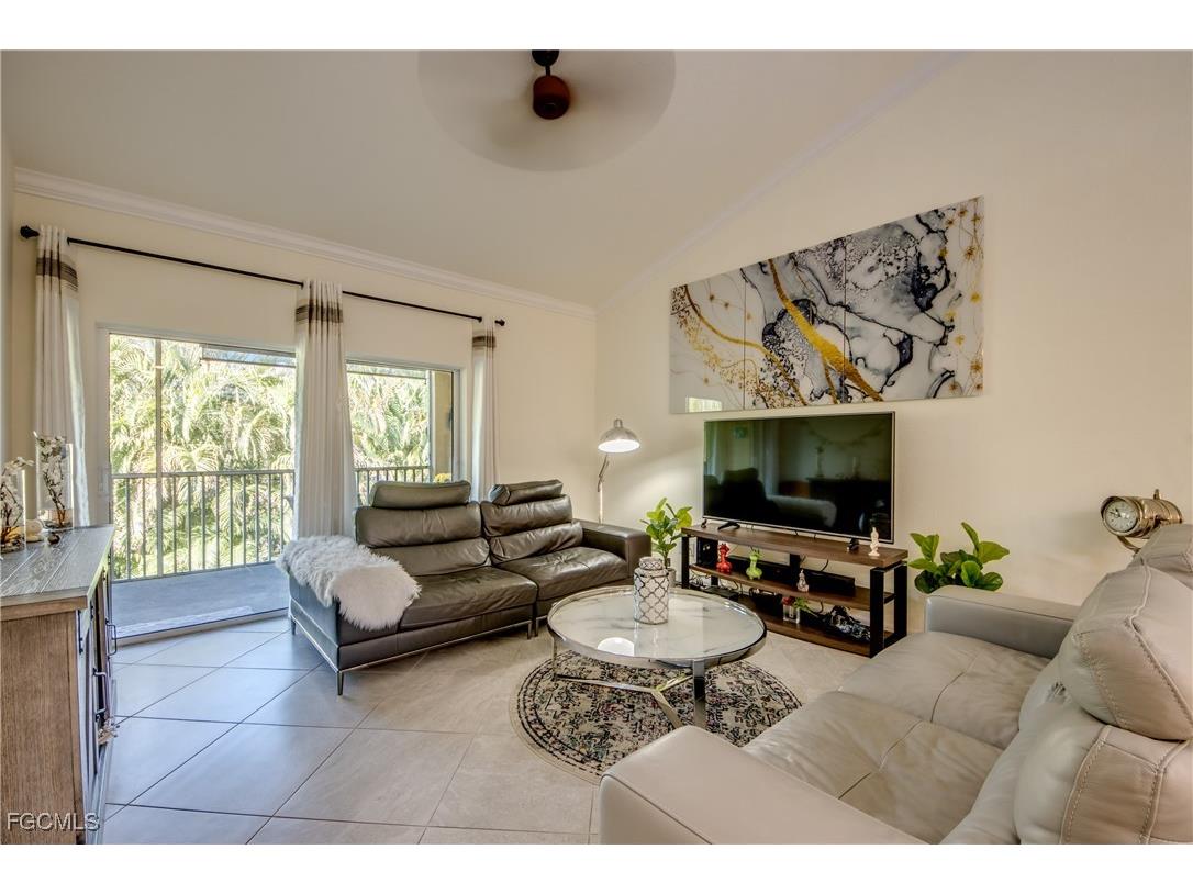 1051 Winding Pines Circle #203 Cape Coral FL 33909 2025015249 image2
