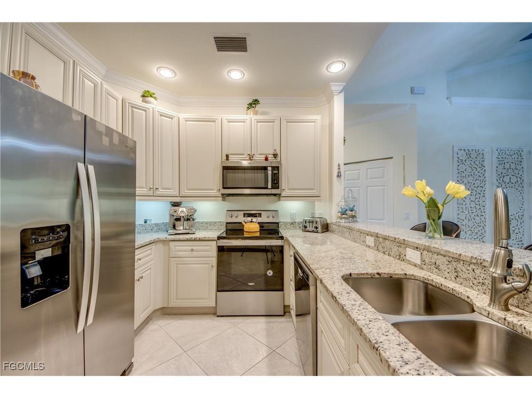 1051 Winding Pines Circle #203 Cape Coral FL 33909 2025015249 image4