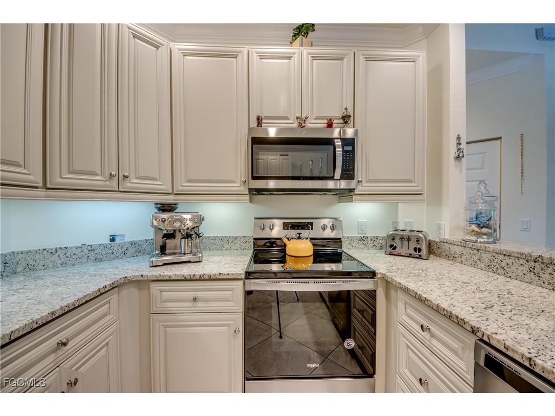 1051 Winding Pines Circle #203 Cape Coral FL 33909 2025015249 image6