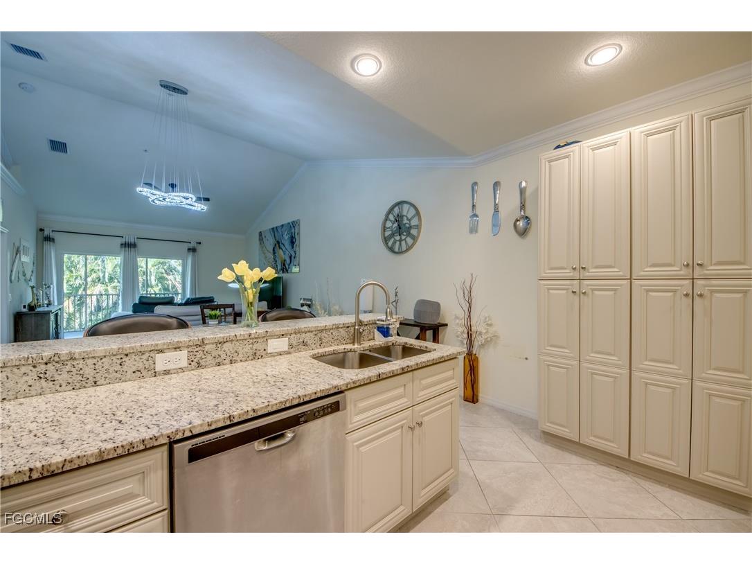 1051 Winding Pines Circle #203 Cape Coral FL 33909 2025015249 image7