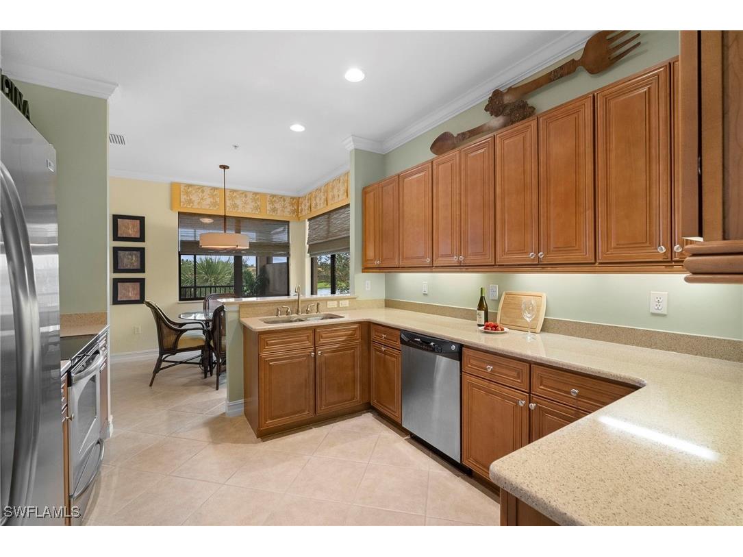10514 Smokehouse Bay Drive #202 Naples FL 34120 225072591 image16