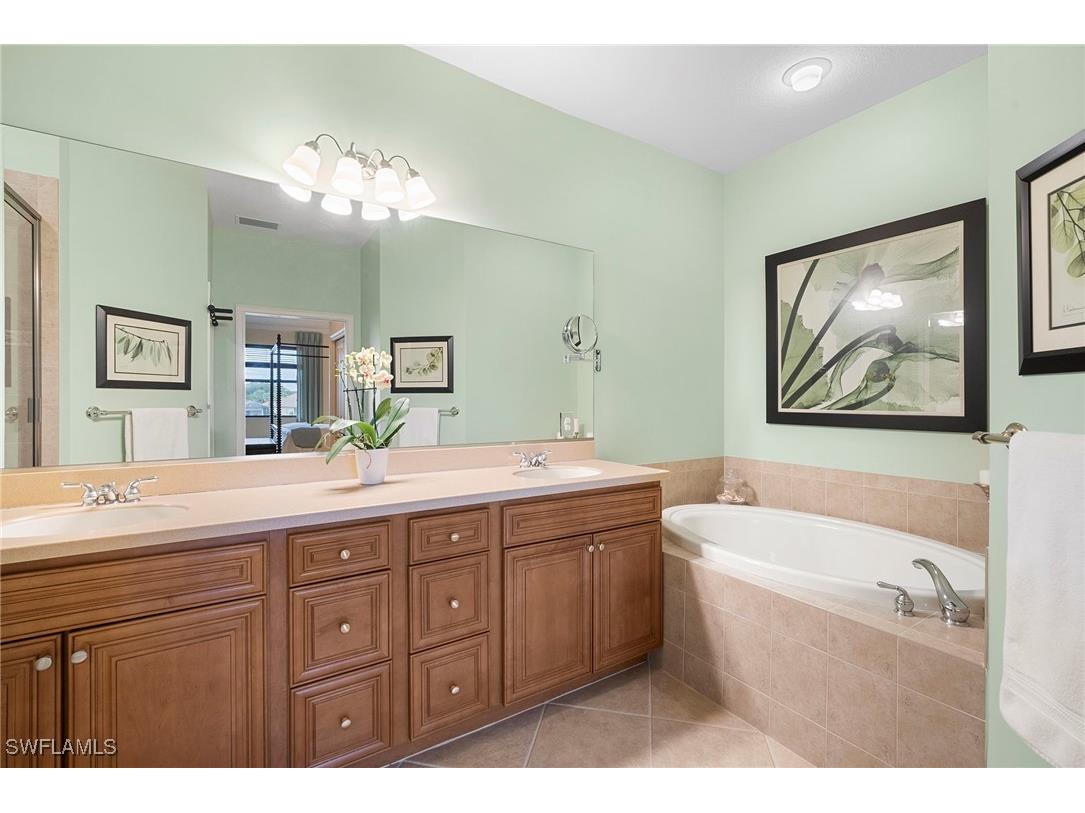 10514 Smokehouse Bay Drive #202 Naples FL 34120 225072591 image22