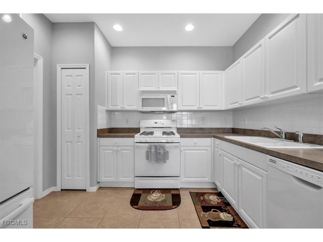 10515 Diamante Way Fort Myers FL 33913 2025021238 image14