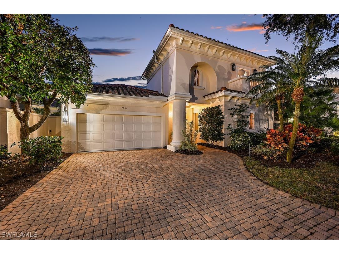1052 Grand Isle Drive S Naples FL 34108 223002802 image1