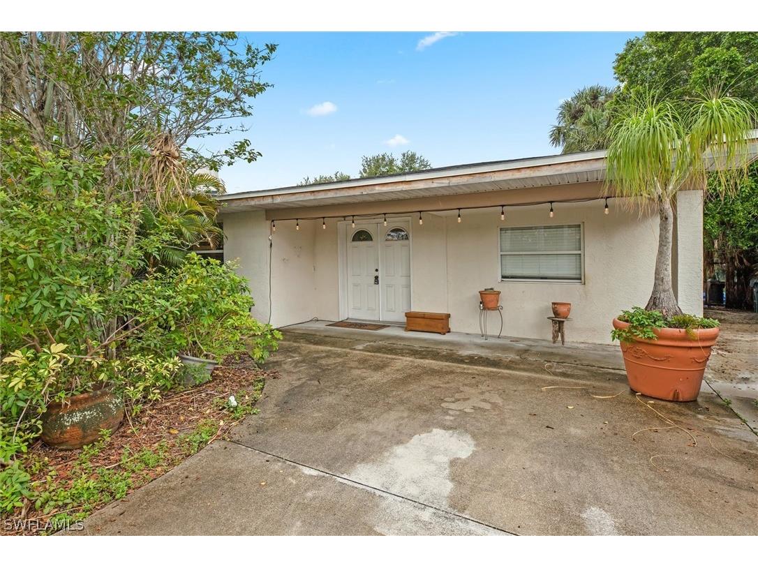 10520 Mcgregor Boulevard Fort Myers FL 33919 224051086 image1