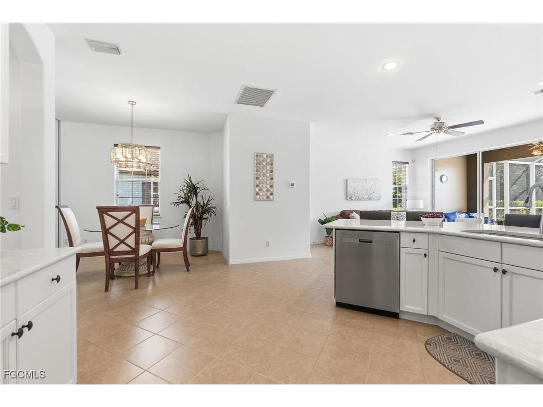 10521 Diamante Way Fort Myers FL 33913 2025021107 image10