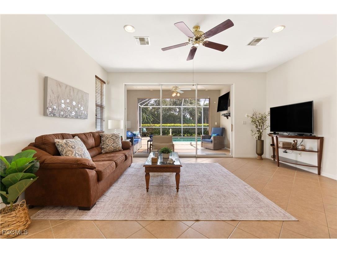 10521 Diamante Way Fort Myers FL 33913 2025021107 image7