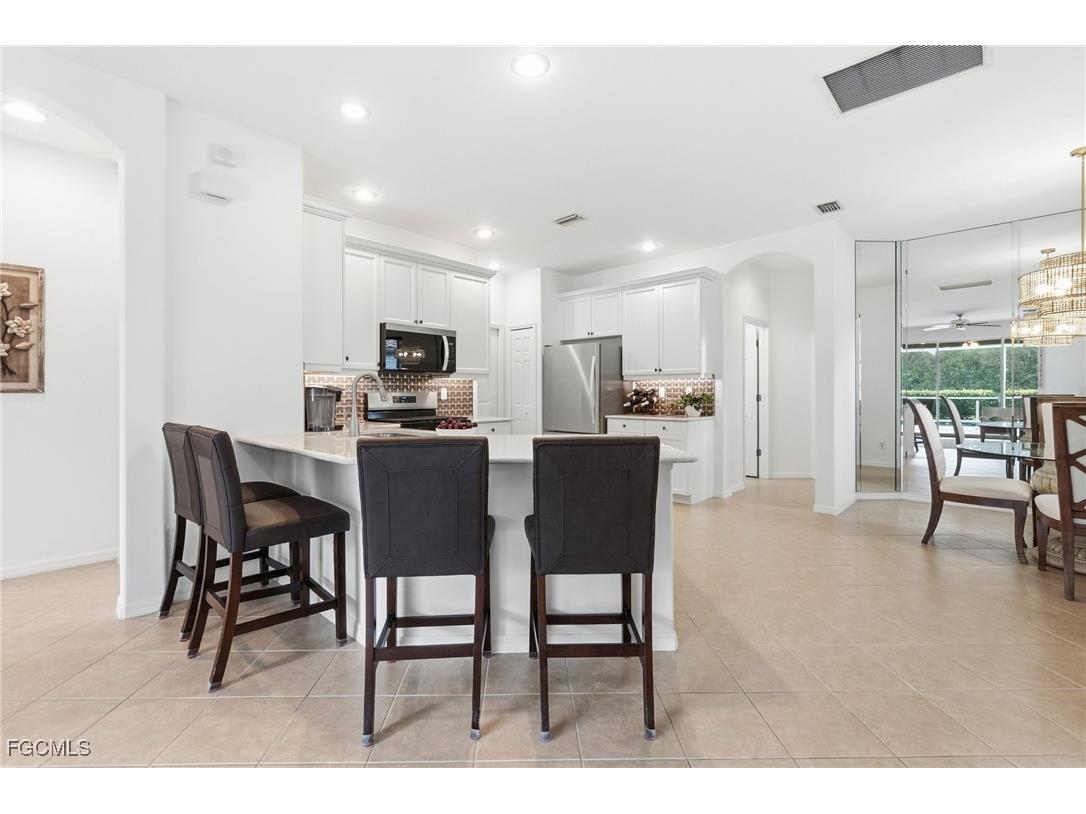10521 Diamante Way Fort Myers FL 33913 2025021107 image9