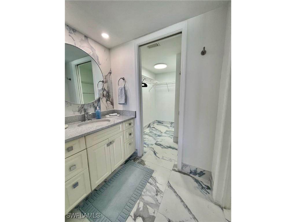 10525 Gulf Shore Drive #251 Naples FL 34108 225071578 image14