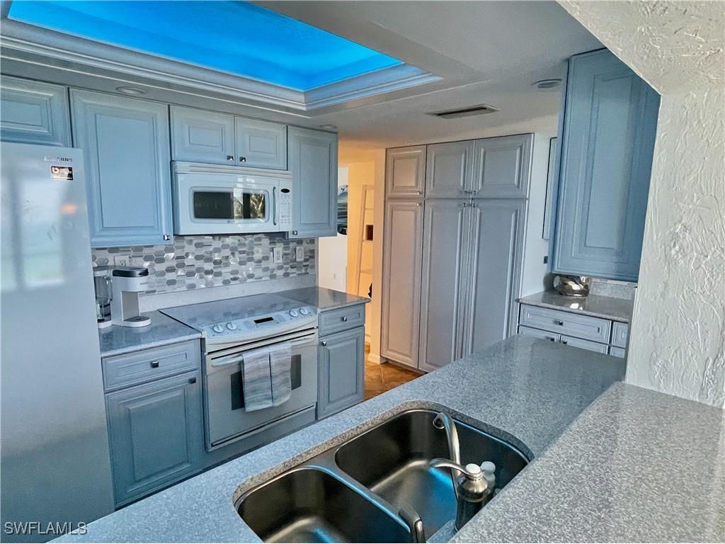 10525 Gulf Shore Drive #251 Naples FL 34108 225071578 image9