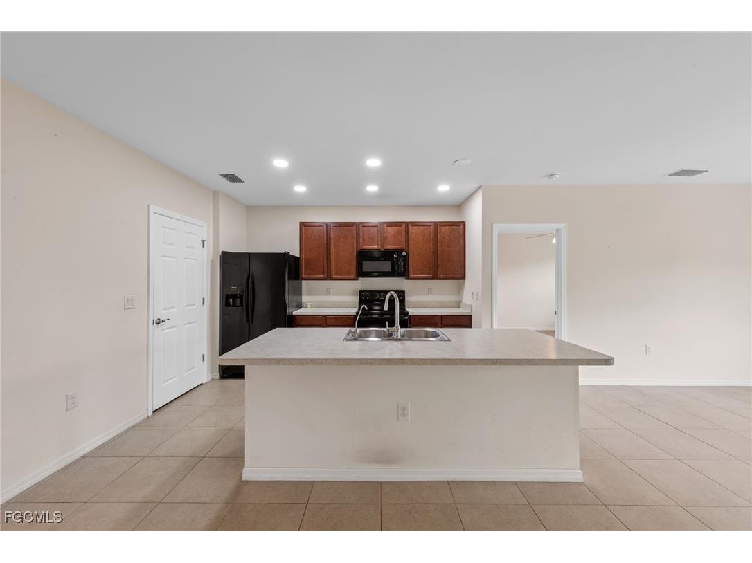 10528 Canal Brook Lane Lehigh Acres FL 33936 2025025333 image10