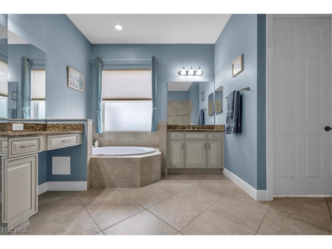 10529 Azzurra Drive Fort Myers FL 33913 2026007561 image23