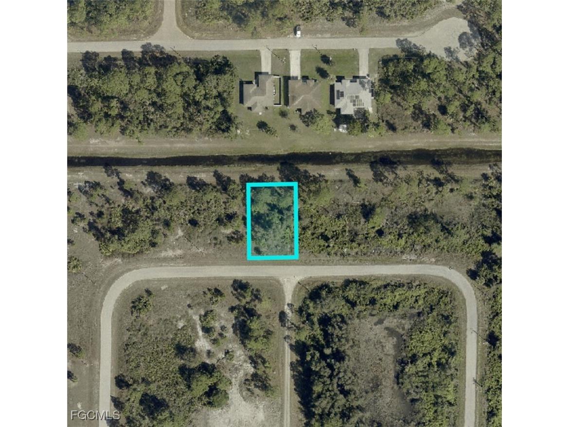1053 Dearborn Street Lehigh Acres FL 33974 2025024697 image1